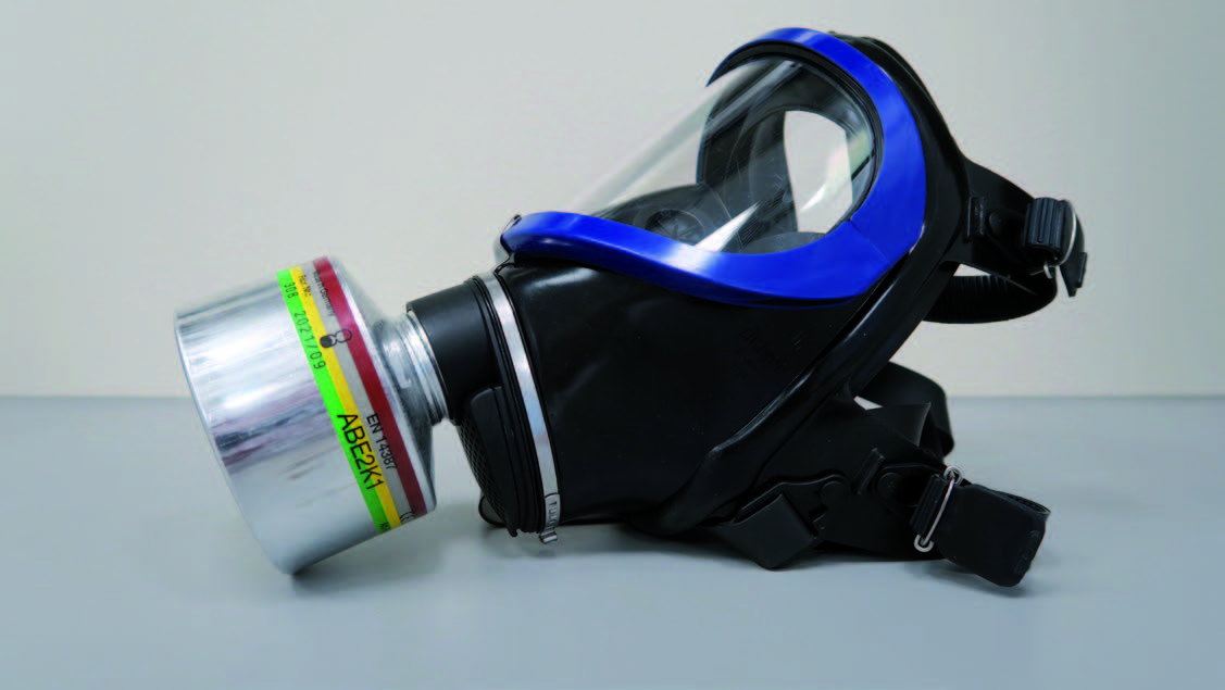 Abb. 6: Geeignete Atemschutzmaske